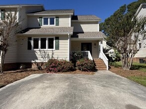 Building Photo - 305 Wimbledon Ct