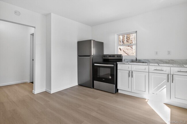 Foto del edificio - 2016 Old Rte 17