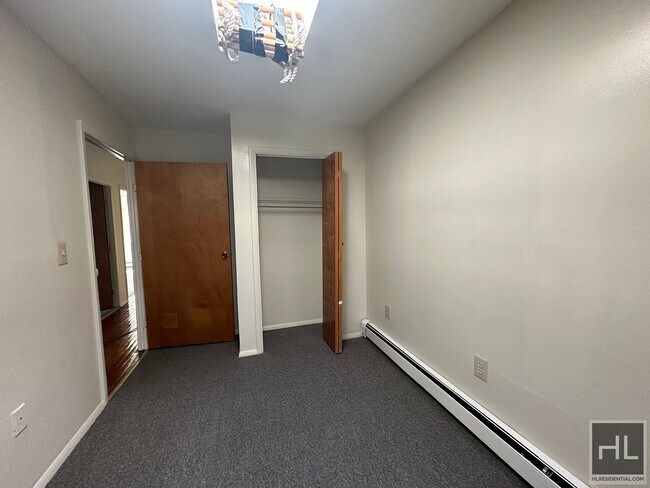 Foto del edificio - MONTAUK AVENUE