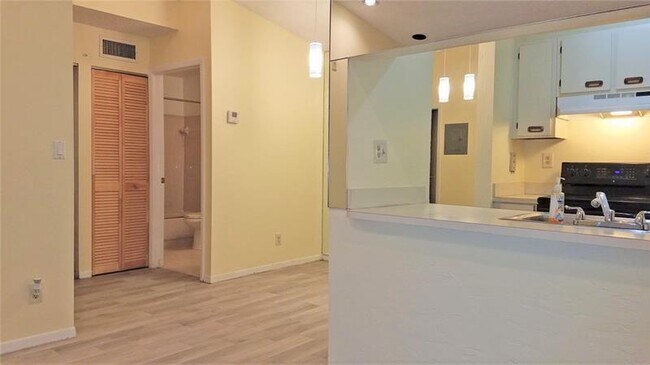 Foto del edificio - 9466 Boca Cove Cir