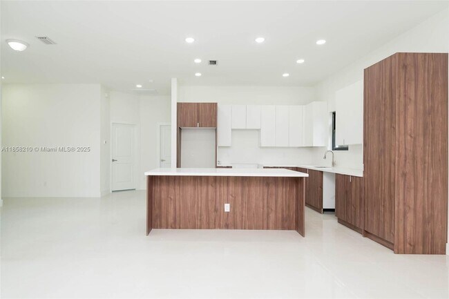 Foto del edificio - 3216 40th St SW