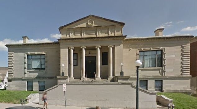 Foto del edificio - 200 S Linn St
