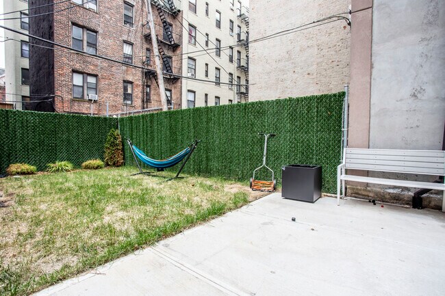 Foto del edificio - 164 S 3rd St