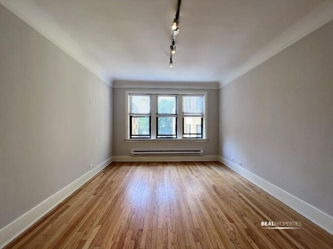 Building Photo - 0 bedroom in CHICAGO IL 60647