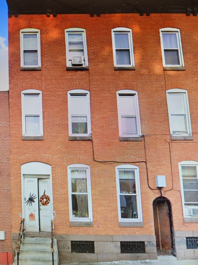 Building Photo - 119 N 3rd St