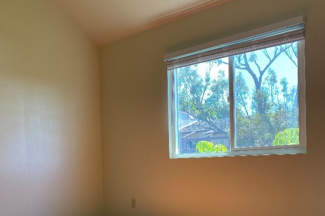 Foto del edificio - 5260 Huntington Dr S