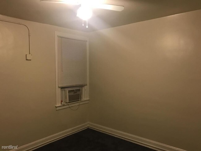 Building Photo - 2 br, 1 bath Apartment - 6063 Harford Rd