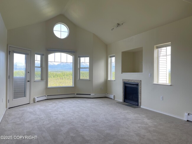 Building Photo - 11351 Discovery View Dr