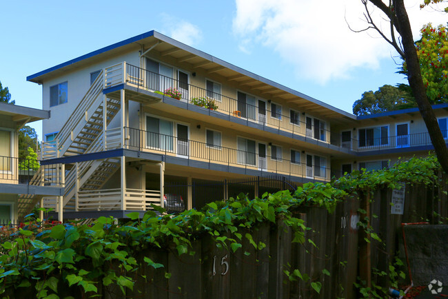 Foto del edificio - Strawberry Apartments