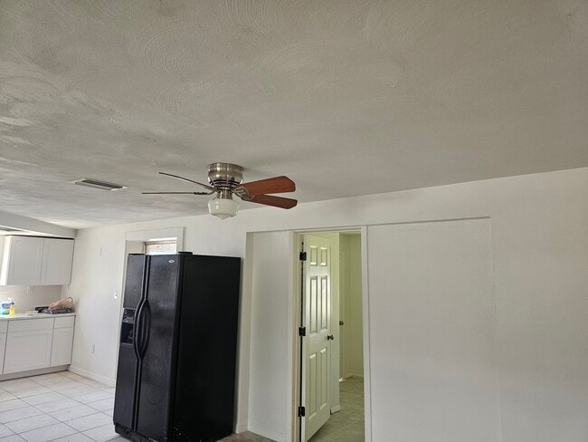 Building Photo - 1433 Brightwell Dr