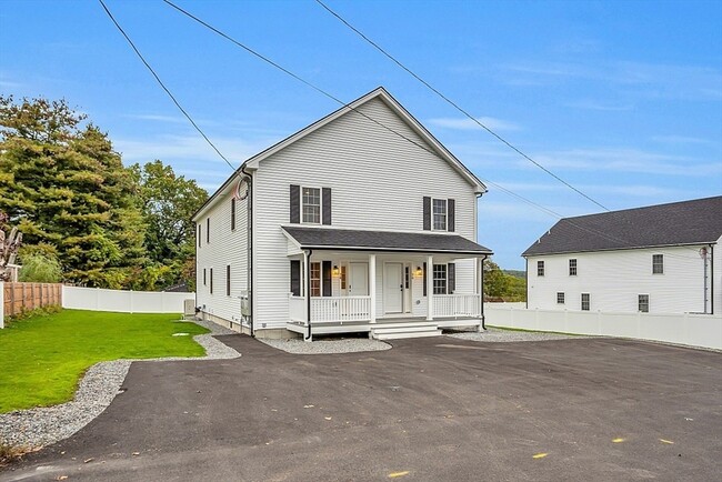 Building Photo - 74 Smith St