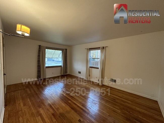 Foto del edificio - 4820 N 91st St