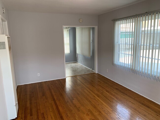 Foto del edificio - 1507 Dixon St
