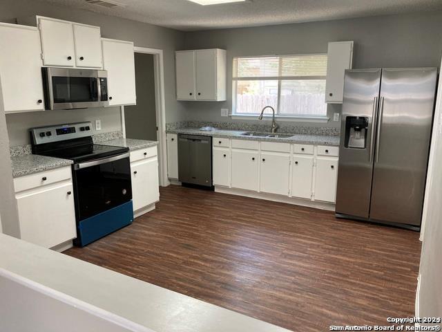 Foto del edificio - 8338 Bent Meadow Dr
