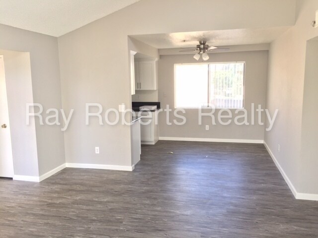 Primary Photo - 7924 Stark Dr