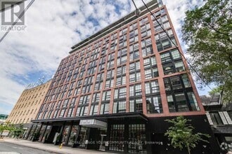 Building Photo - 608-608 Richmond St W
