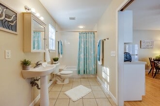 Building Photo - 3789 Overlook Dr