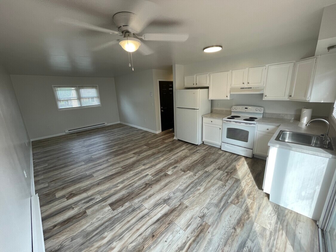 35 Charles St Unit A, Highspire, PA 17034 Rentals in Highspire at 35