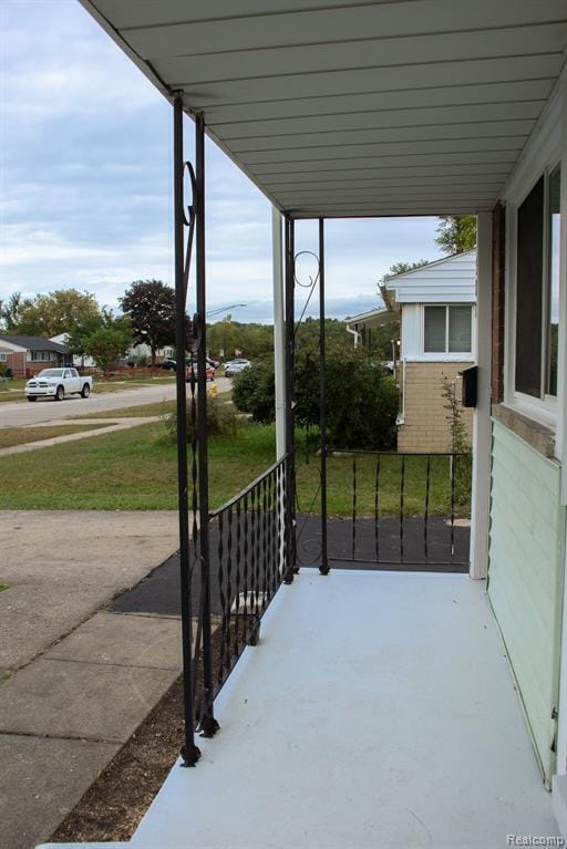 Foto del edificio - 587 Eugene Ave