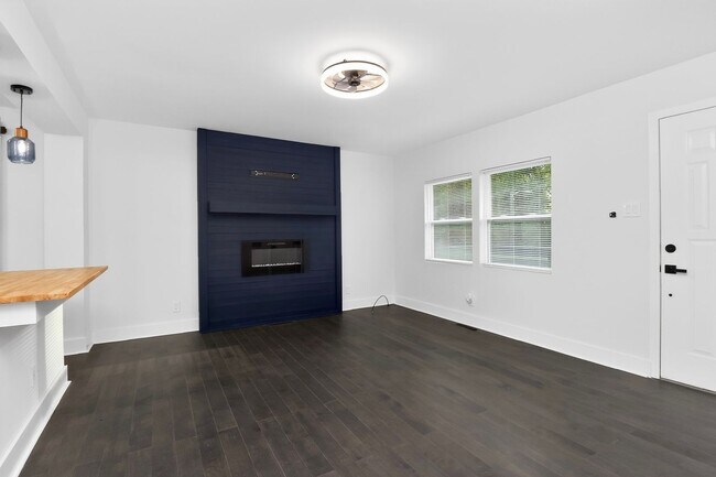 Foto del edificio - Charming 3BR/2BA Home located in NoDa!