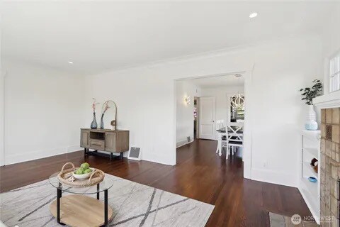 Foto del edificio - 910 N 75th St