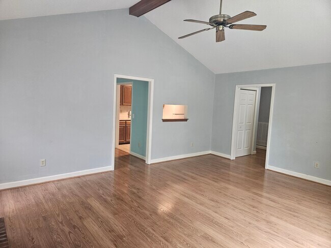 Foto del edificio - 6902 Persimmon Pl