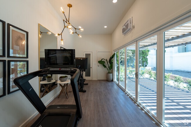 Gym - Apartments close to Downtown LA with Gym, ...