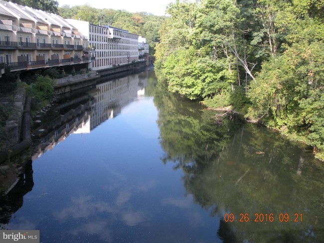 Foto del edificio - 49 Bancroft Mills Rd