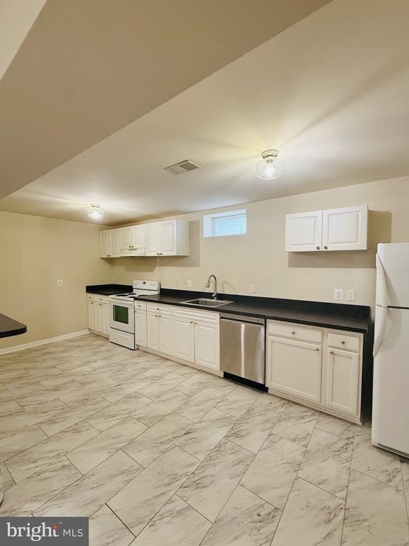 Foto del edificio - 2893 Myrtlewood Dr