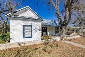 Building Photo - 105 E Evans St