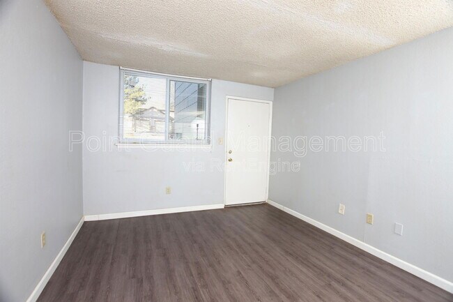 Foto del edificio - 1226 S Longfellow St