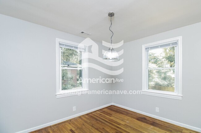 Foto del edificio - 412 Steadham Rd