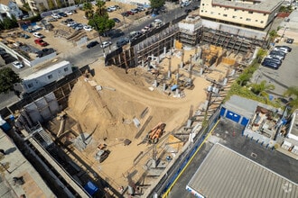 Building Photo - Somi