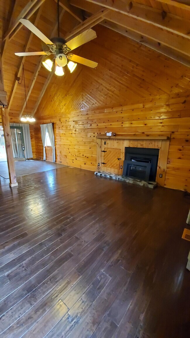 Building Photo - 5896 WV-34