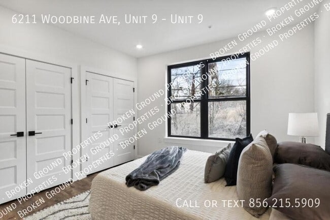 Foto del edificio - 6211 Woodbine Ave