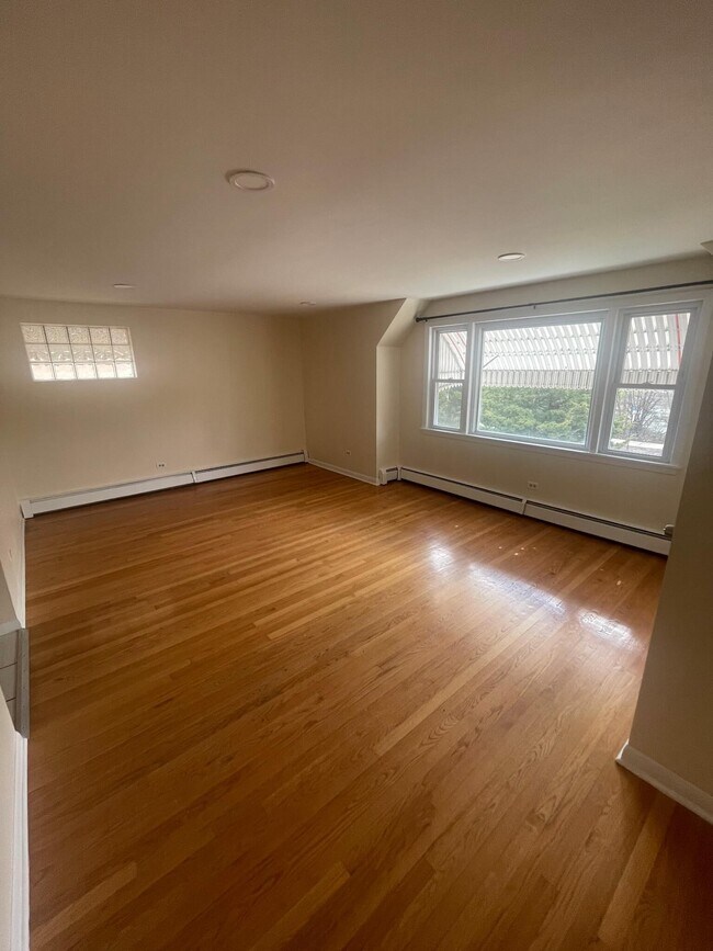 Foto del edificio - 4044 W 55th St