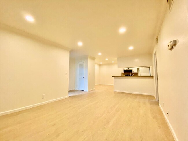 Foto del edificio - 259 N Capitol Ave