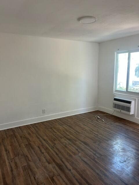 Building Photo - 424 Valley Forge Rd