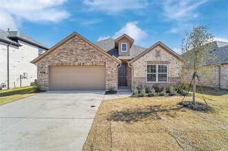 Building Photo - 3001 Cantoni Creek