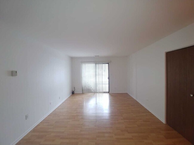 Foto del edificio - 1422 Stonebridge Cir