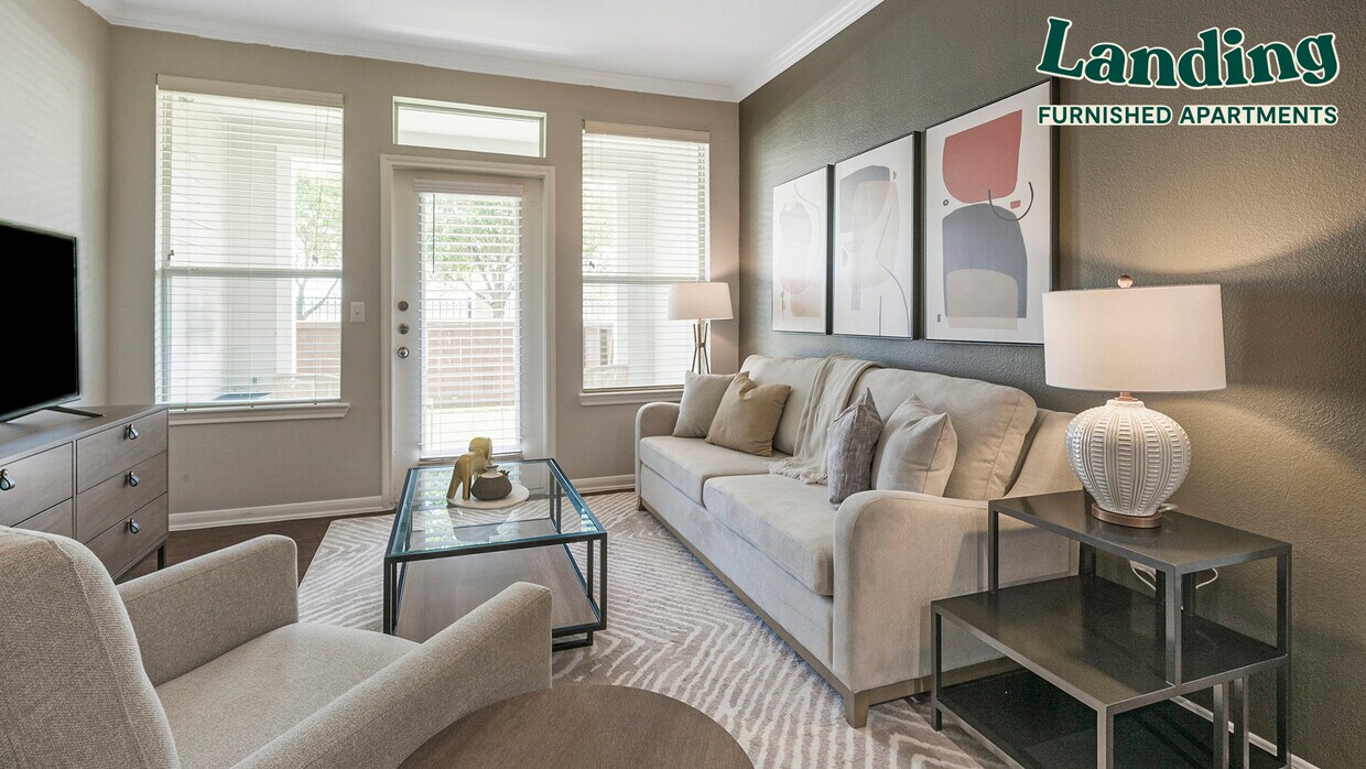Foto principal - 14807 Woodland Hills Dr
