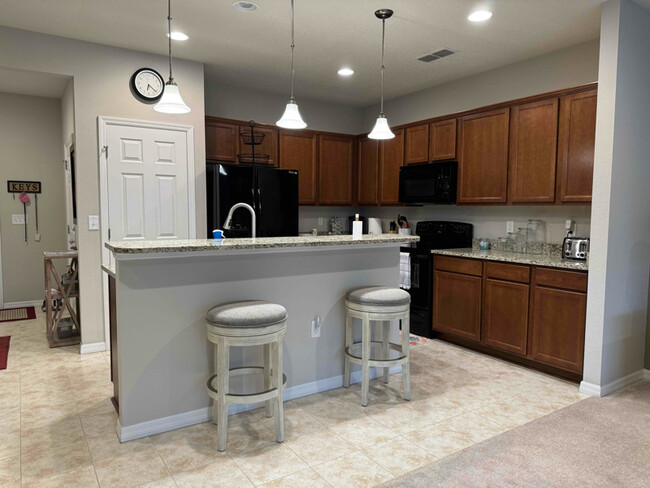 Foto del edificio - 6977 Heatherton Ct