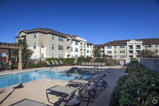 Building Photo - Montabella Pointe