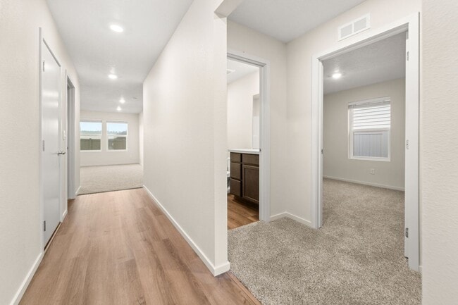 Building Photo - 10239 Sorenstam Rd