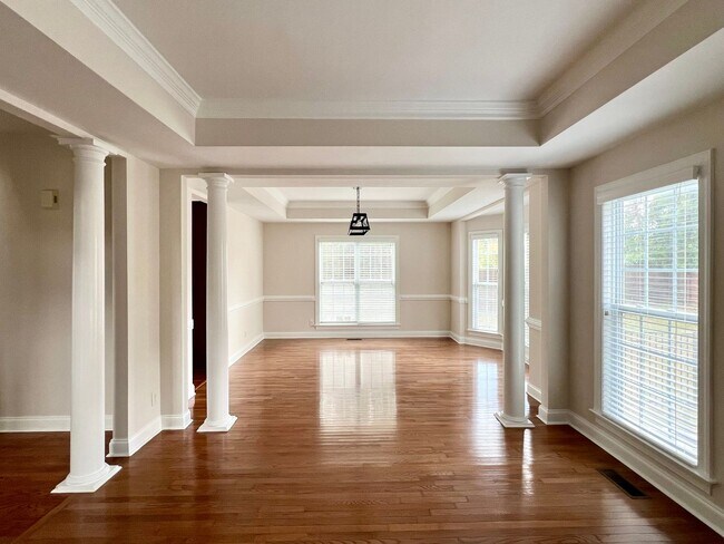Building Photo - Four bedroom, 3.5 bath house in Elon!  Mus...