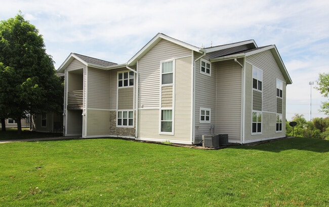 Building Photo - Lyn Crossing