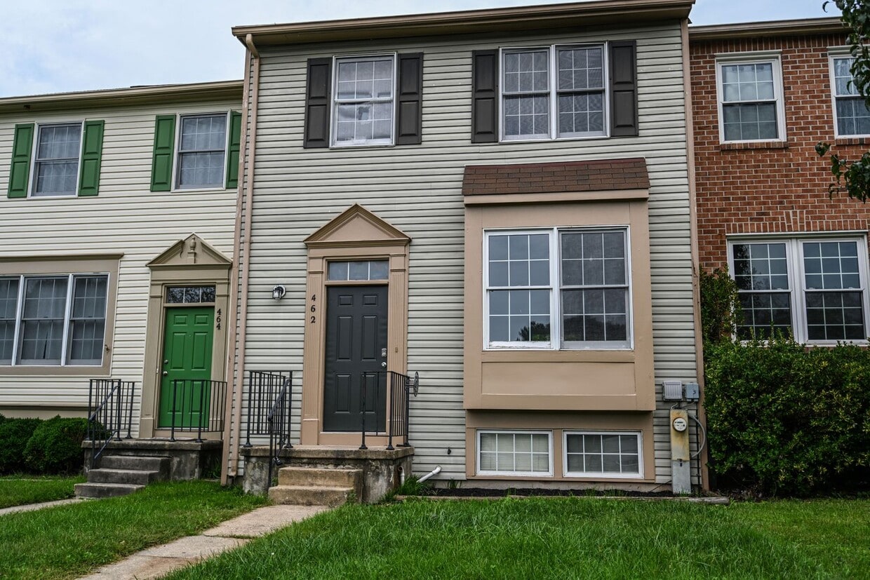 Primary Photo - Charming Updated Home in Millersville!
