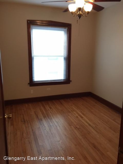 Building Photo - 4048 N Sheridan Rd