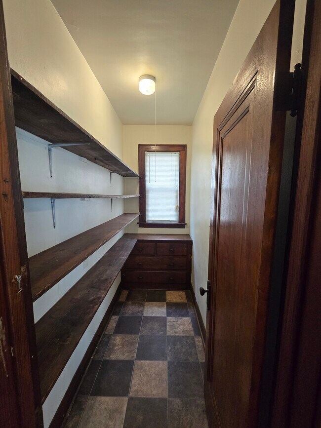Foto del edificio - 8417 S Burnham Ave