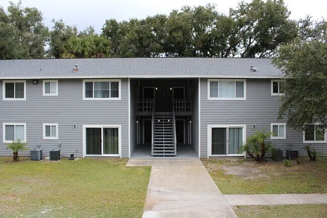 Building Photo - 101 E Rhodes Dr